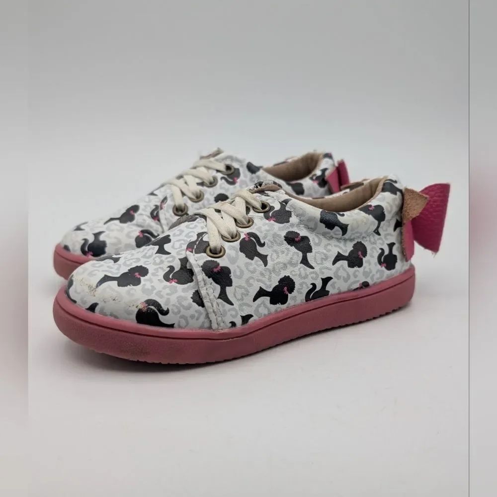 Limited Barbie edition Monkey Feet. Brand new never worn. Size 2-3Y